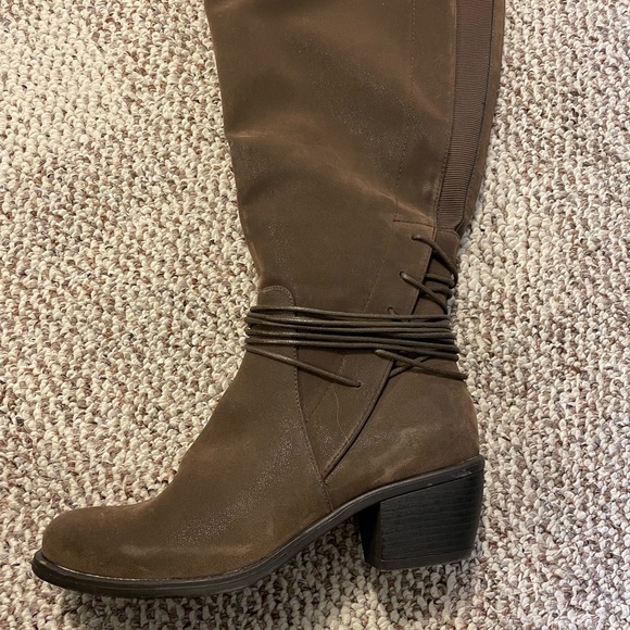 Maurices. Wide calf brown boot. 9M. EUC. - Picture 3 of 5